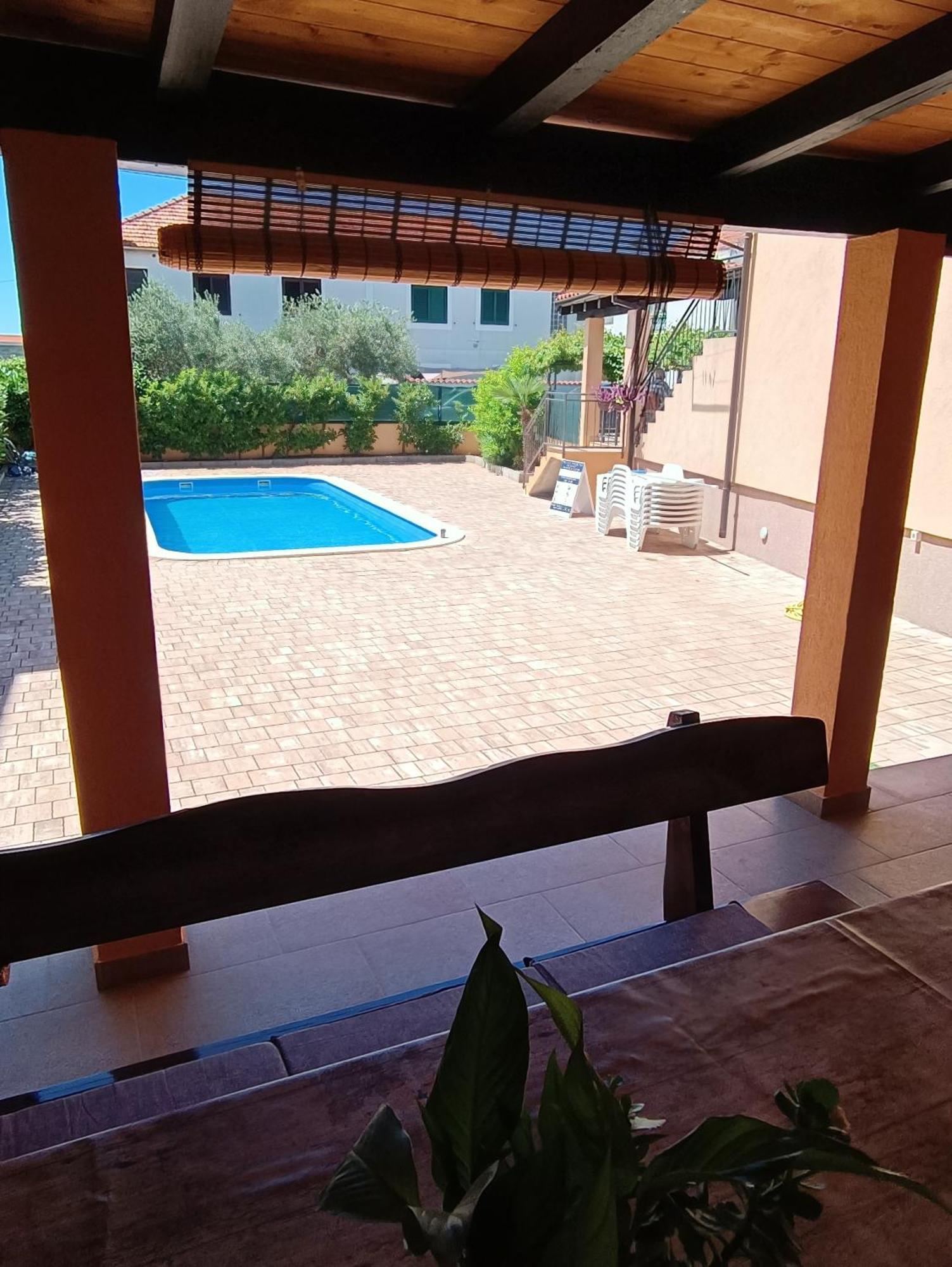 Apartmani Sprljan Водице Екстер'єр фото