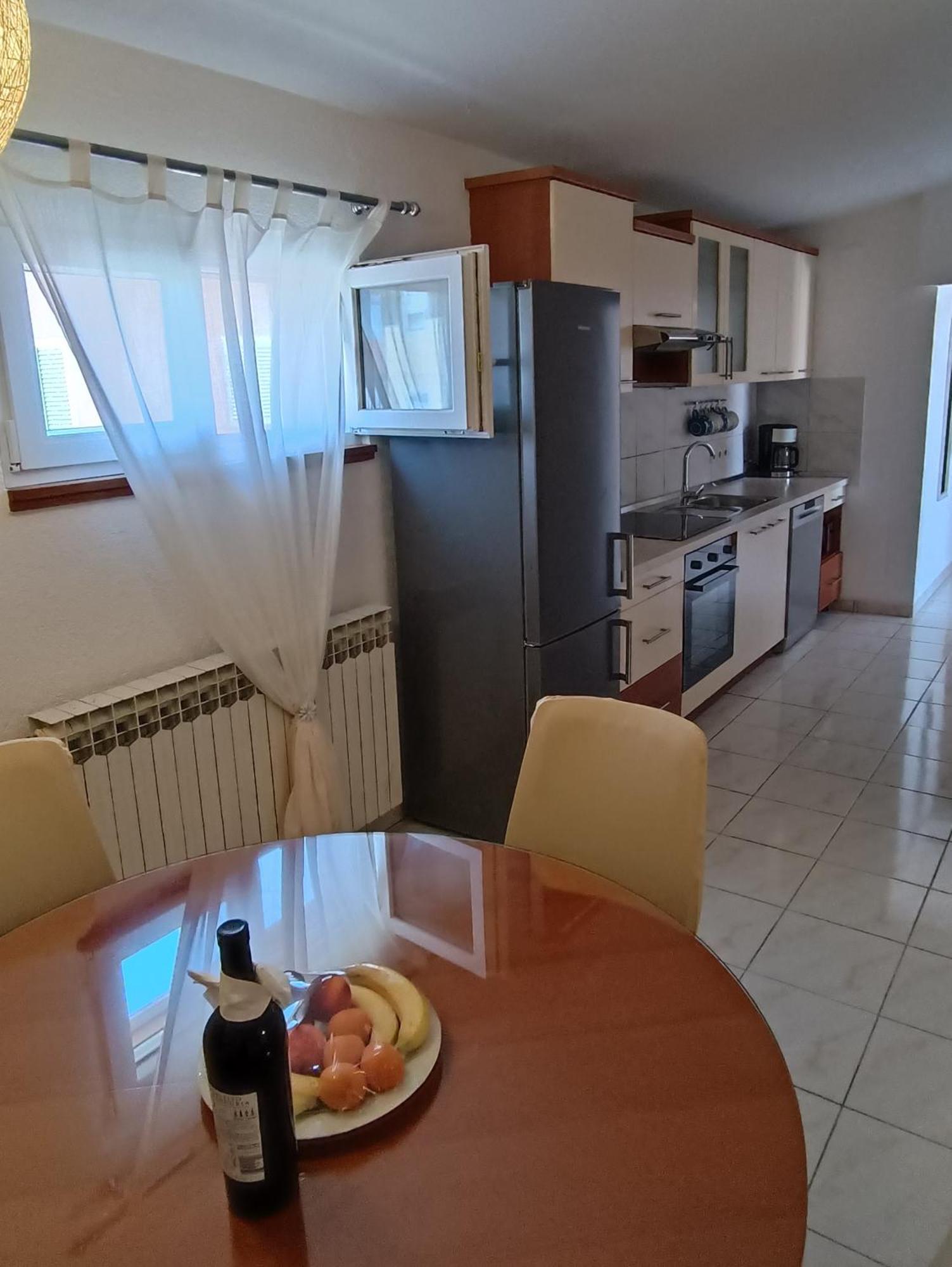 Apartmani Sprljan Водице Екстер'єр фото