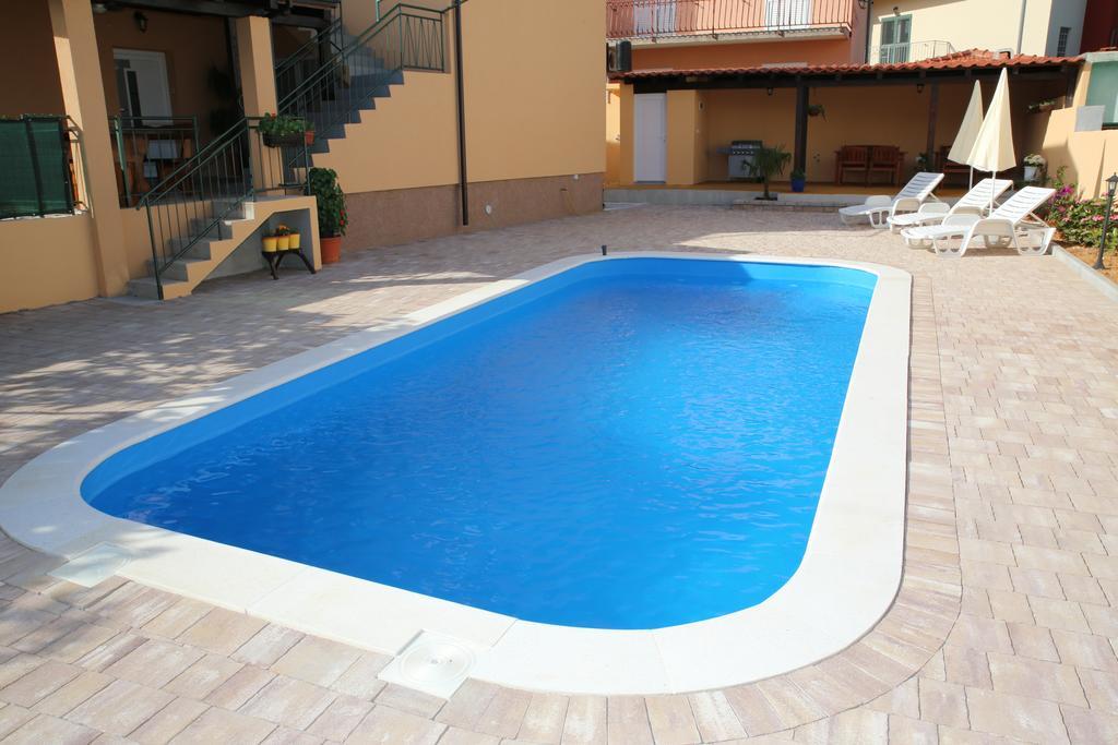 Apartmani Sprljan Водице Екстер'єр фото