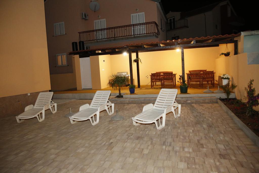 Apartmani Sprljan Водице Екстер'єр фото