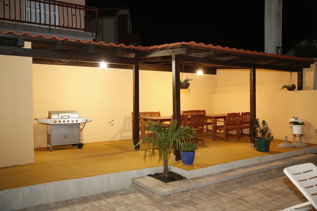 Apartmani Sprljan Водице Екстер'єр фото